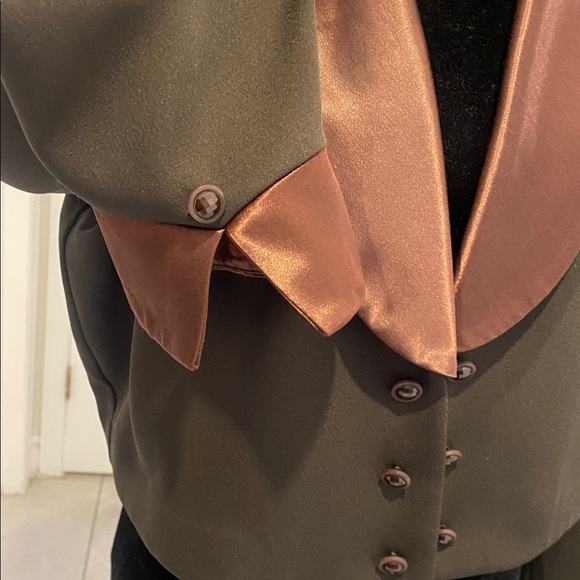 Joseph Ribkoff Tuxedo Style Brown Women's Jacket with Satin shawl collar Size 14 - Picture 4 of 17